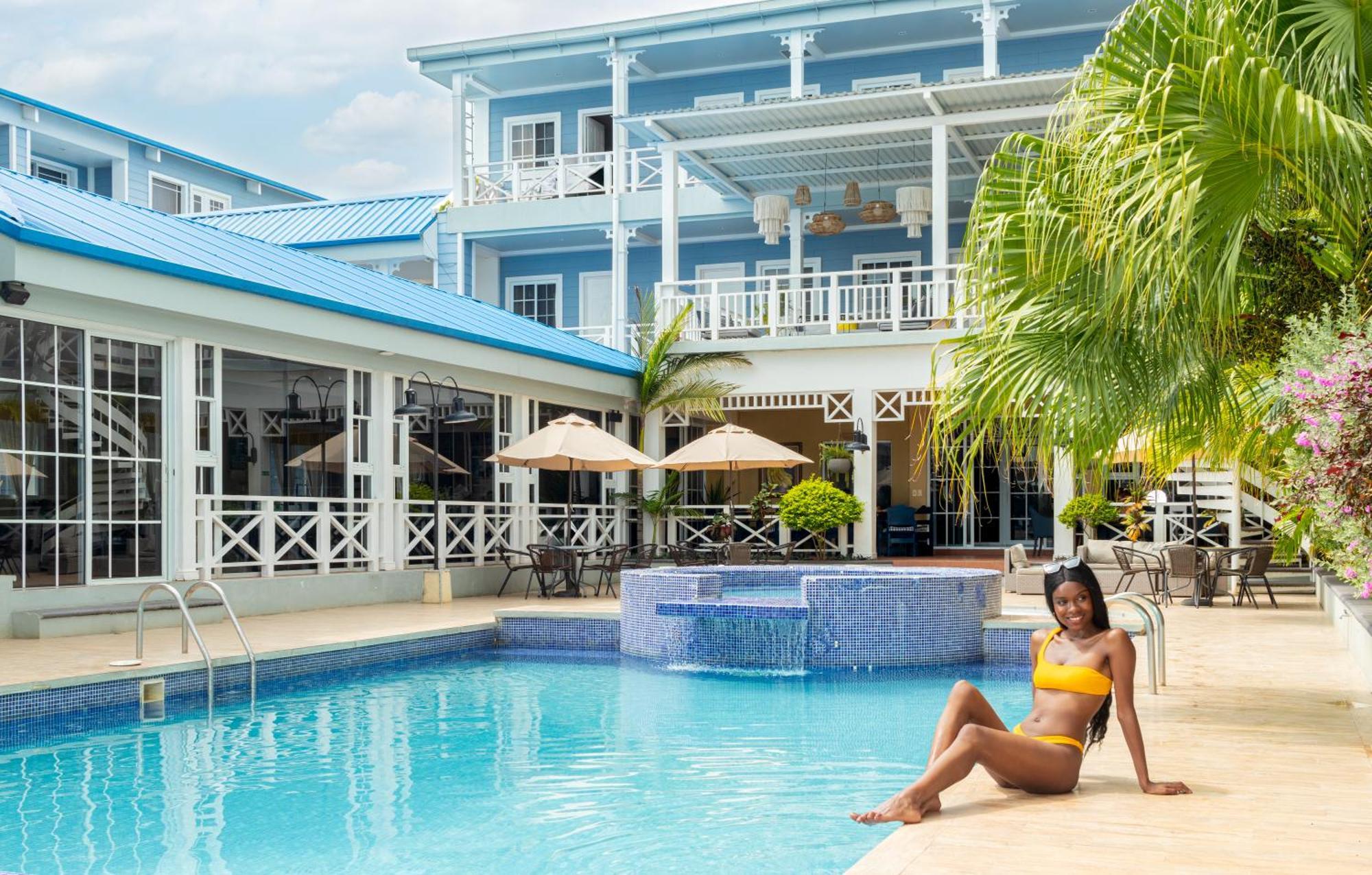 Hotel Casona Del Lago Flores Exteriör bild